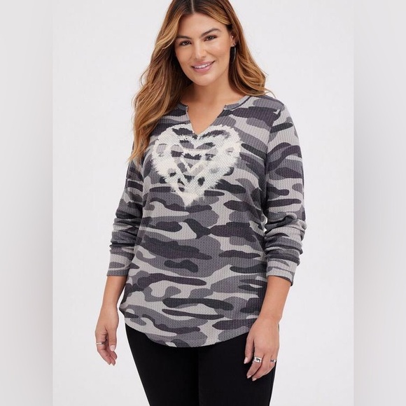 TORRID Waffle Classic Tee - Heart Camo Grey - Picture 1 of 9